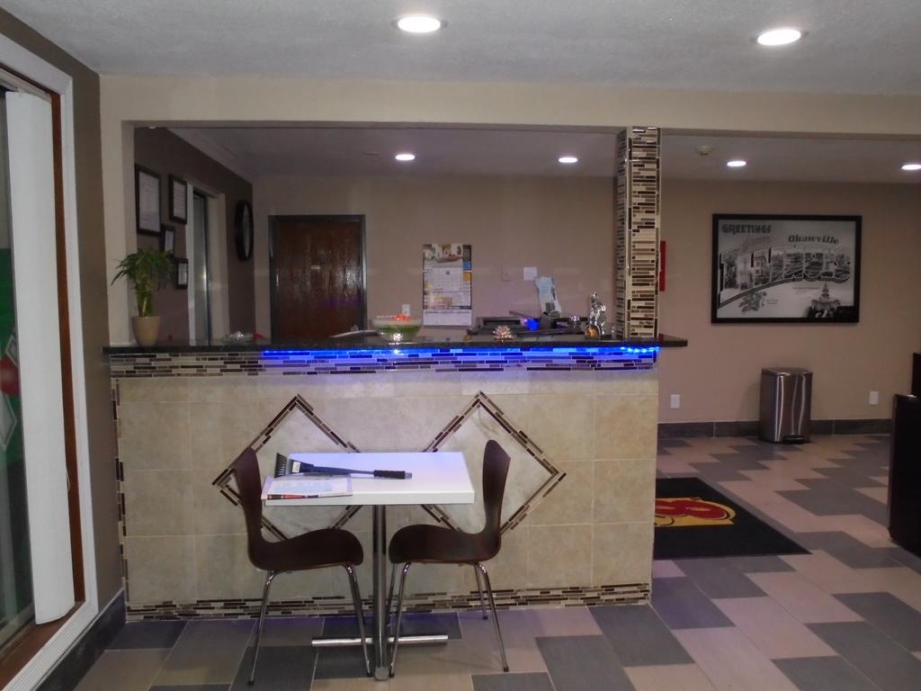 Super 8 By Wyndham Okawville Zewnętrze zdjęcie